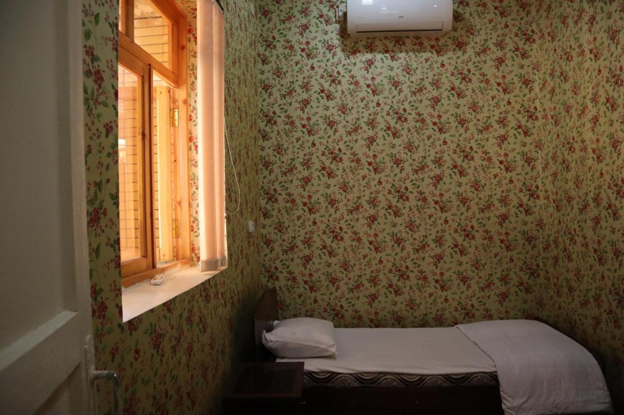 Nasrulla Samarqand Hotel サマルカンド エクステリア 写真
